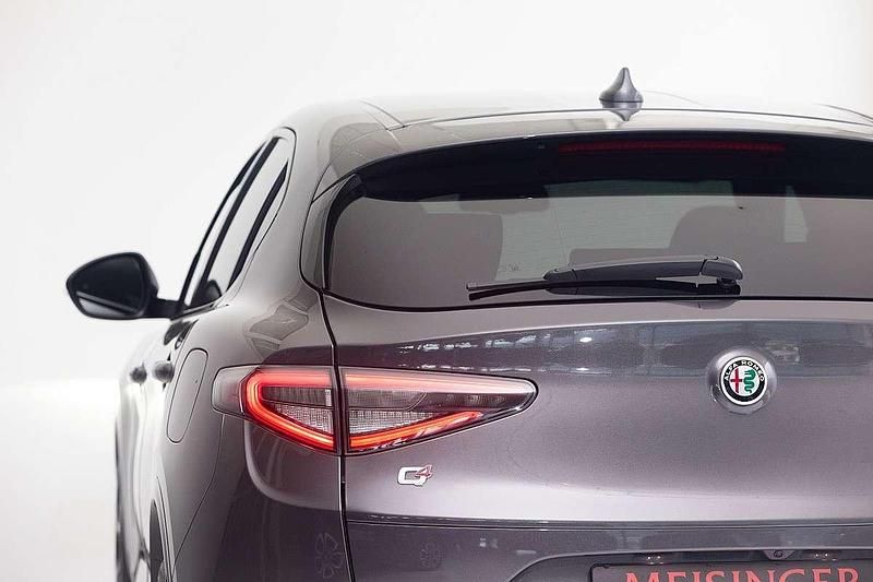 Neu Alfa Romeo Stelvio Ti 280 PS (205 kW) 2025 Grau SUV
