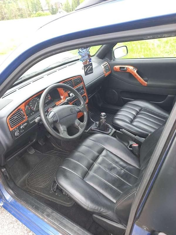 Gebraucht VW Passat GT 116 PS (85 kW) 1994 Blau Kombi