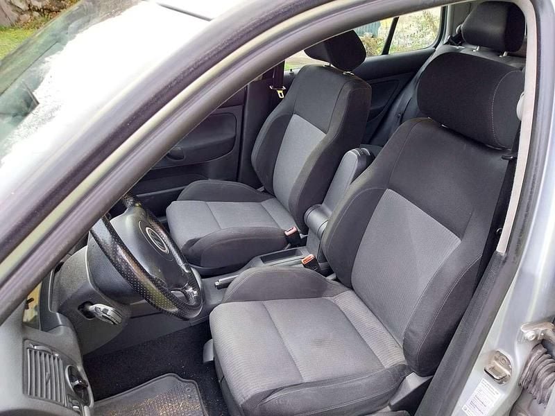 Gebraucht VW Golf IV GT 75 PS (55 kW) 2003 Silber Limousine