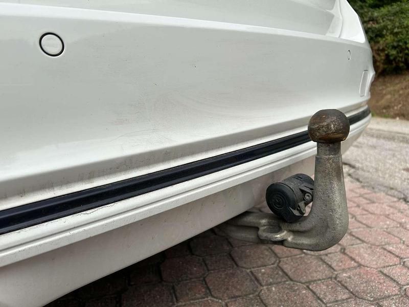 Gebraucht BMW 320 190 PS (139 kW) 2019 Weiß Kombi