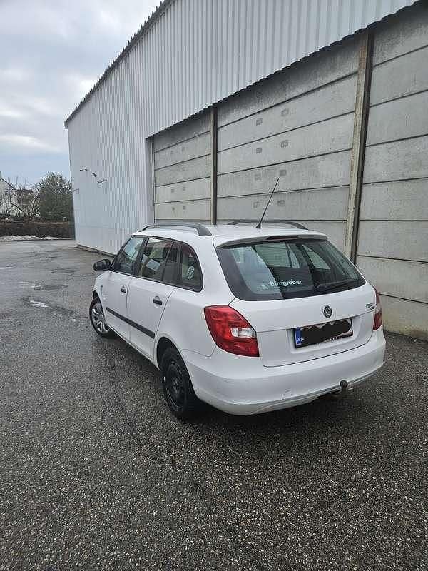 Gebraucht Skoda Fabia Classic 75 PS (55 kW) 2010 Weiß Kombi