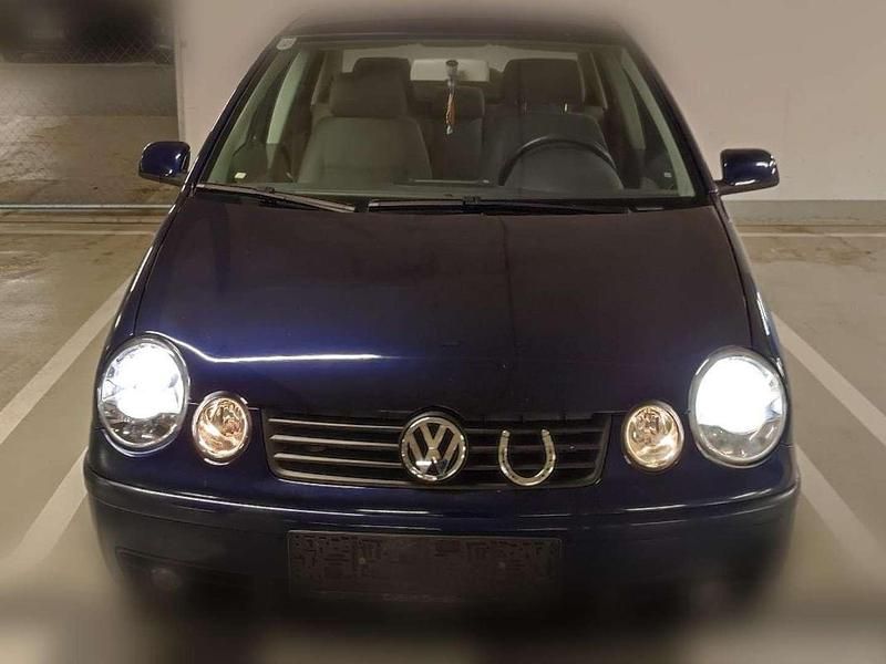Gebraucht VW Polo 75 PS (55 kW) 2004 Blau Kleinwagen