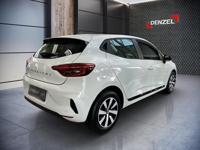 Neu Mitsubishi Colt Invite 67 PS (49 kW) 2025 Weiß Limousine