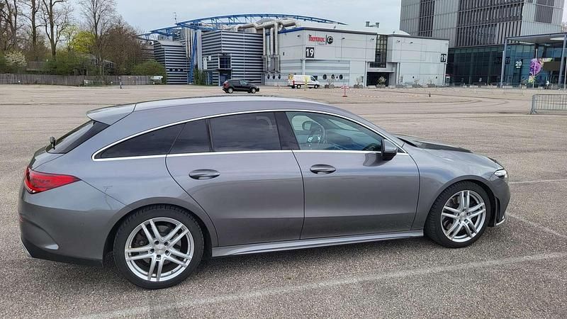 Gebraucht Mercedes CLA250 Shooting Brake 224 PS (164 kW) 2020 Grau Kombi