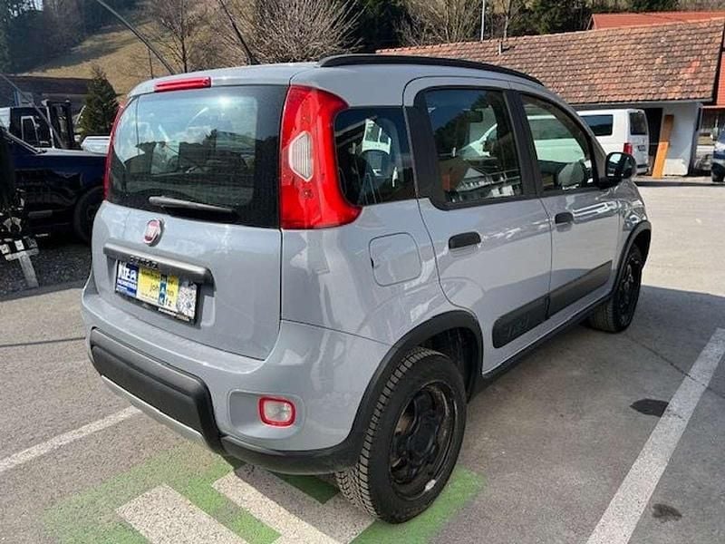 Gebraucht Fiat Panda 4x4 86 PS (63 kW) 2018 Grau Kleinwagen