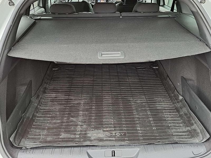 Gebraucht Peugeot 308 SW GT-line 131 PS (96 kW) 2019 Weiß Kombi