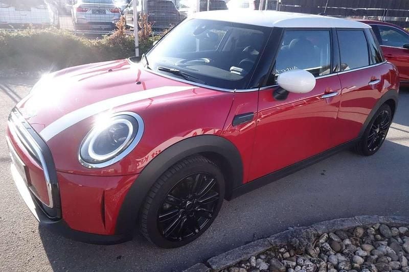 Gebraucht Mini Cooper 136 PS (100 kW) 2023 Rot Kleinwagen