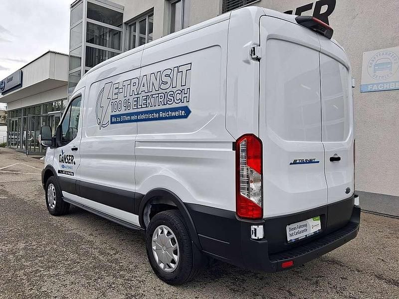 Gebraucht Ford E-Transit Trend 197 kW (269 PS) 2023 Van