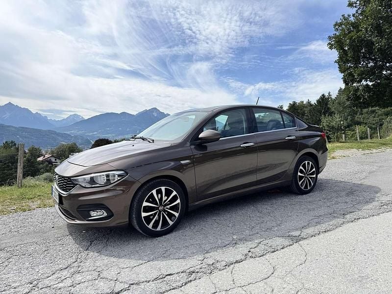 Gebraucht Fiat Tipo Lounge 95 PS (69 kW) 2016 Limousine