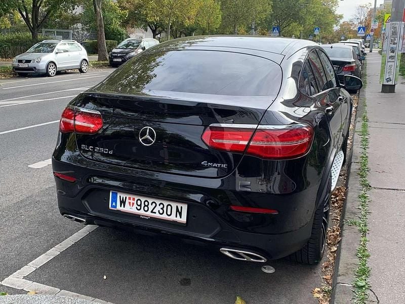 Schwarz Gebraucht 2017 Mercedes GLC250 Coupé | € 28.400 (Guter Preis) - Bild 1/4