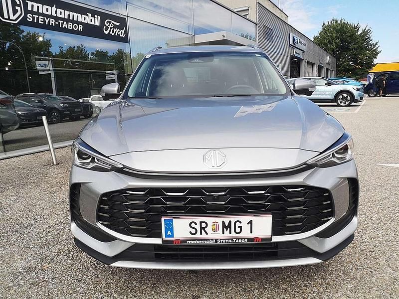 Gebraucht MG ZS Luxury 102 PS (75 kW) 2025 Silber Limousine