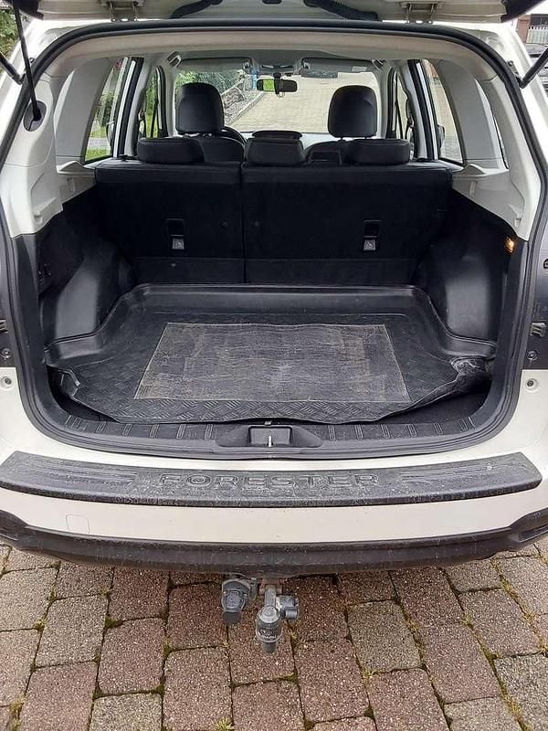 Gebraucht Subaru Forester Comfort 147 PS (108 kW) 2015 Weiß SUV