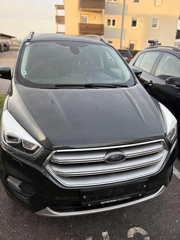 Gebraucht Ford Kuga Trend 120 PS (88 kW) 2017 SUV