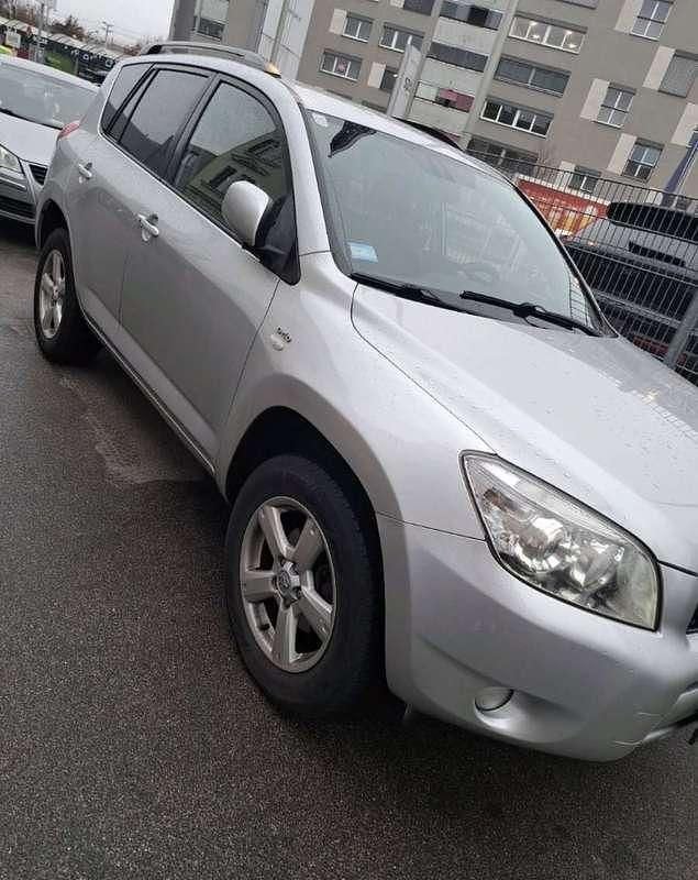 Gebraucht 2012 Toyota RAV4 SUV | € 4.550 - Bild 1/4