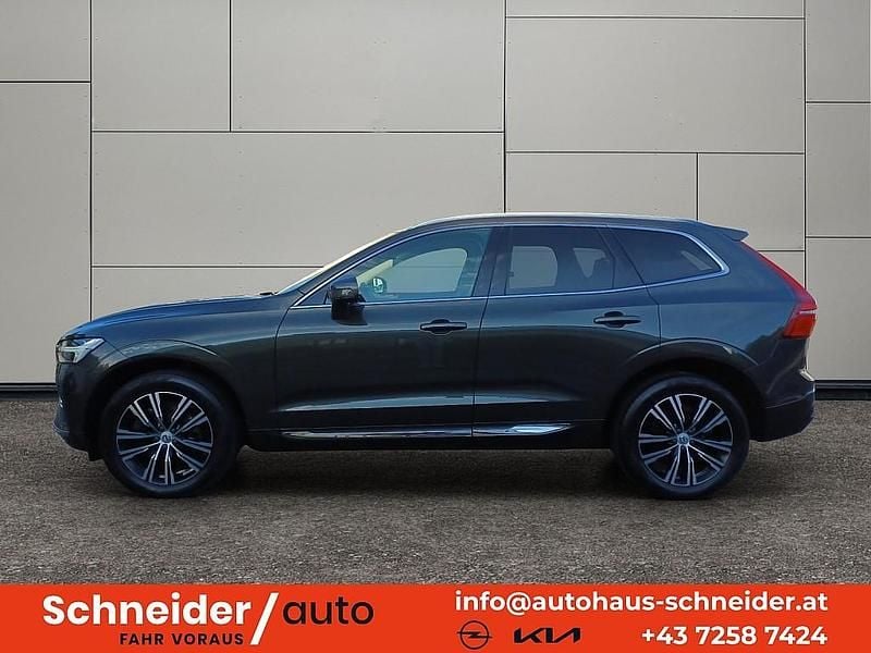 Gebraucht Volvo XC60 Plus 197 PS (144 kW) 2022 Grau SUV