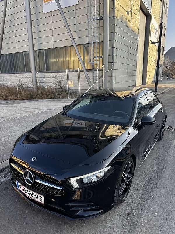 Gebraucht Mercedes A180 AMG line 136 PS (100 kW) 2020 Limousine