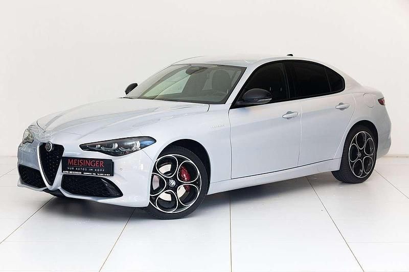 Gebraucht Alfa Romeo Giulia Sprint 280 PS (205 kW) 2025 Silber Limousine