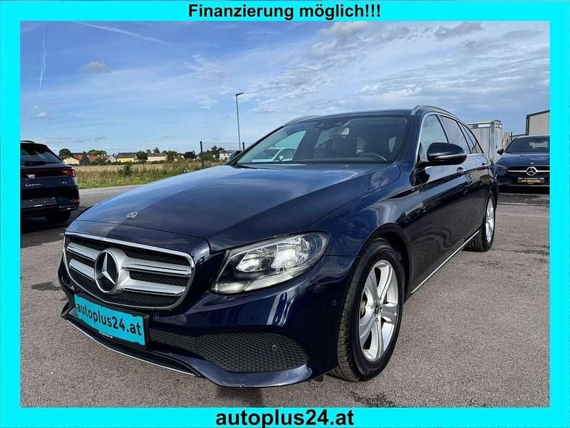Blau Gebraucht 2018 Mercedes E220 Kombi | € 21.990 (Superpreis) - Bild 1/4