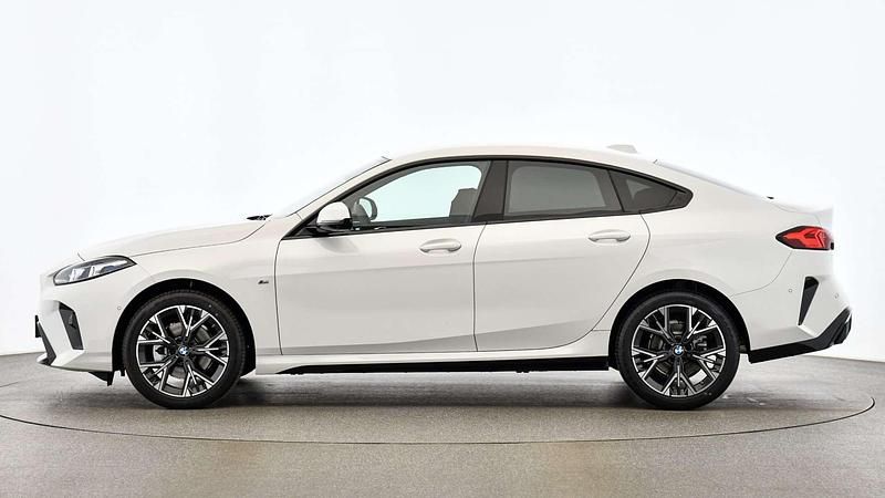 Gebraucht BMW 218 Efficient Dynamics 150 PS (110 kW) 2025 Weiß Coupé