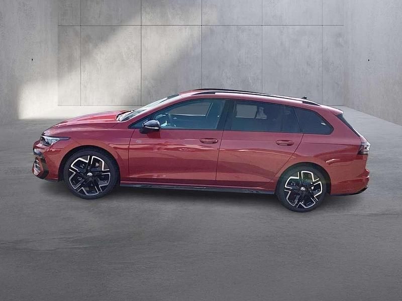 Gebraucht VW Golf VIII Sport 150 PS (110 kW) 2025 Rot Kombi