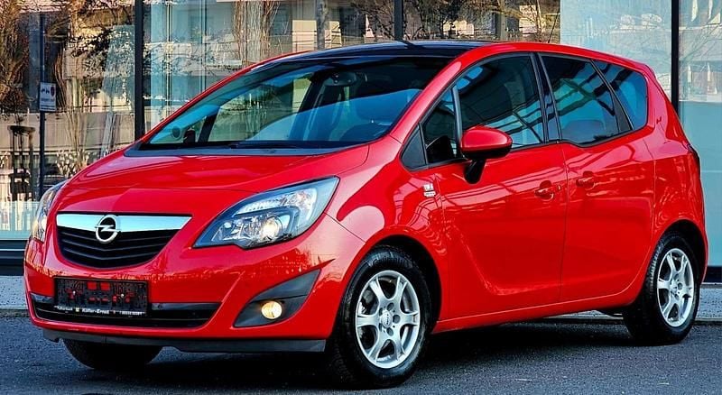 Gebraucht Opel Meriva Color Edition 120 PS (88 kW) 2012 Rot Van / Kleinbus