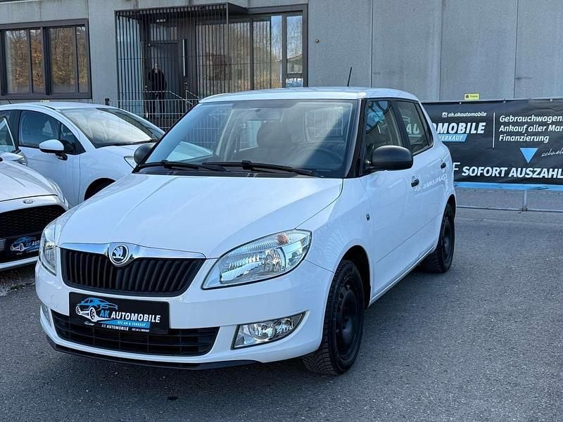 Gebraucht Skoda Fabia Active 60 PS (44 kW) 2014 Weiß Kleinwagen