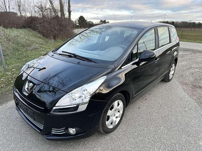 Schwarz Gebraucht 2011 Peugeot 5008 Van / Kleinbus | € 3.499 (Fairer Preis) - Bild 1/4
