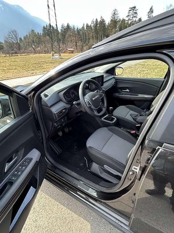 Gebraucht Dacia Jogger Extreme 110 PS (80 kW) 2024 Schwarz Van / Kleinbus