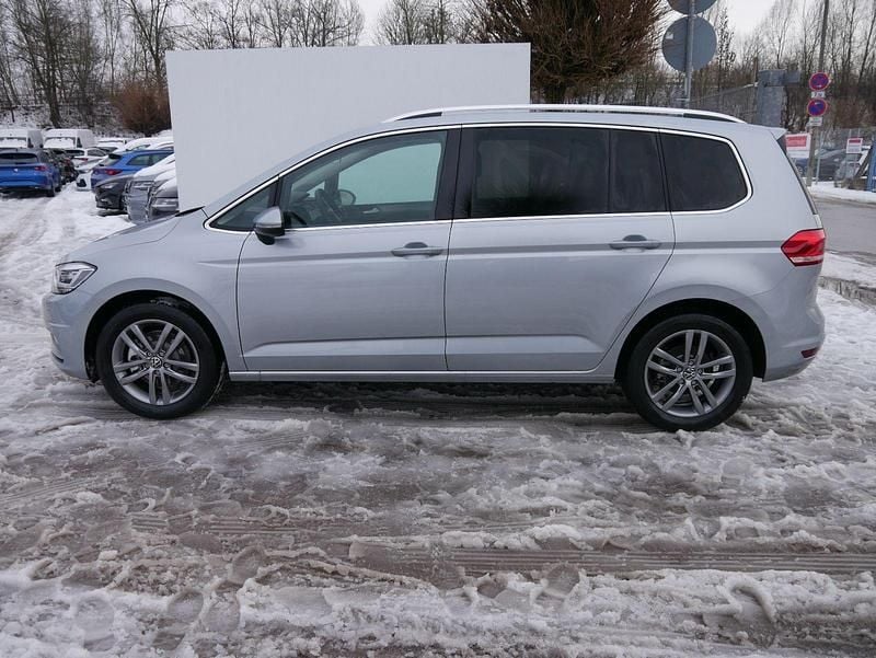 Neu VW Touran Comfortline 150 PS (110 kW) 2026 Van / Kleinbus
