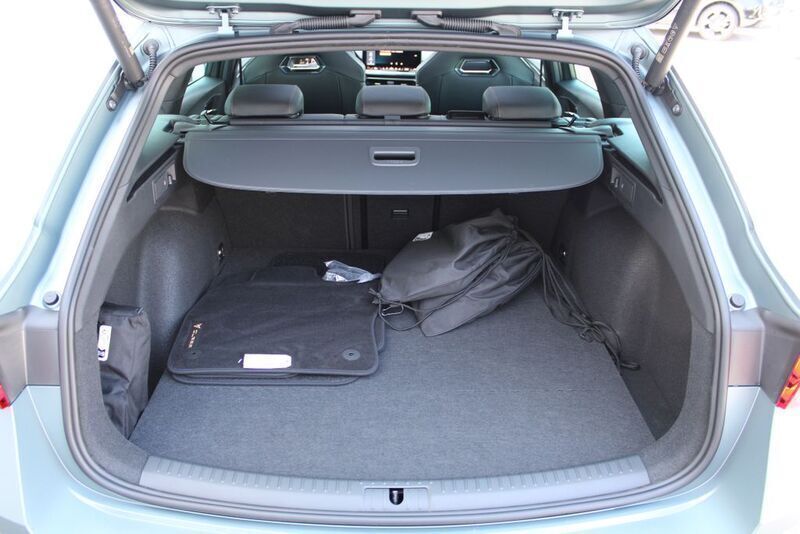 Gebraucht Cupra Leon VZ 272 PS (200 kW) 2024 Mittelgrau  metallicperleffekt Kombi