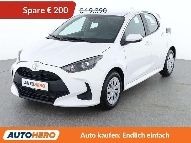 Weiß Gebraucht 2024 Toyota Yaris Active Kleinwagen | € 19.190 (Fairer Preis) - Bild 1/3