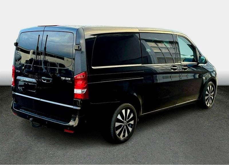 Schwarz Gebraucht 2021 Mercedes Vito Van / Kleinbus | € 39.500 (Superpreis) - Bild 1/4