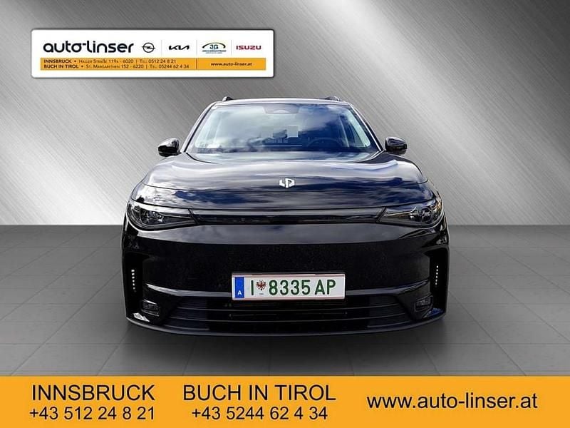 Neu Leapmotor C10 160 kW (218 PS) 2025 Schwarz SUV