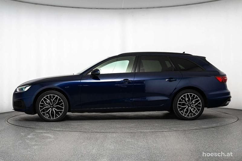 Gebraucht Audi A4 Ambiente 163 PS (119 kW) 2021 Blau Kombi