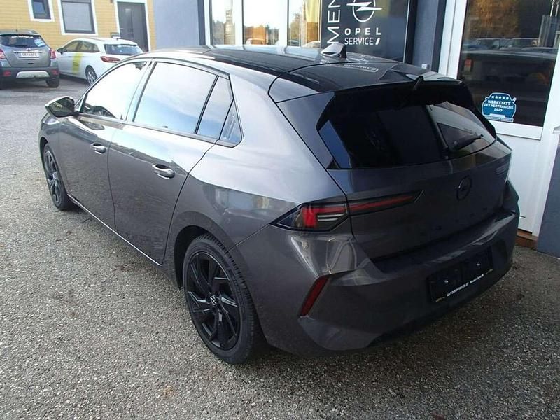 Gebraucht Opel Astra Ultimate 131 PS (96 kW) 2024 Grau Limousine