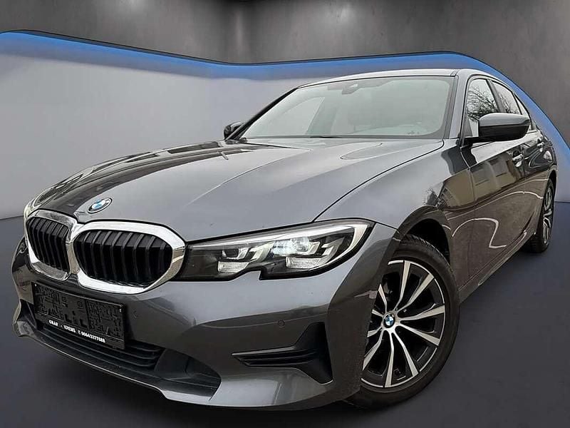 Gebraucht BMW 318 Advantage 150 PS (110 kW) 2020 Grau Limousine