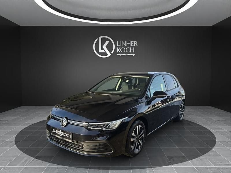 Gebraucht VW Golf VII Life 150 PS (110 kW) 2021 Schwarz  metallicperleffektno Limousine