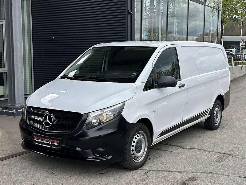 Arktikweiss Gebraucht 2020 Mercedes Vito Van / Kleinbus | € 16.290 - Bild 1/4