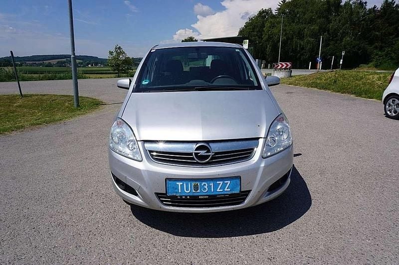 Gebraucht Opel Zafira Edition 140 PS (102 kW) 2009 Grau Van / Kleinbus