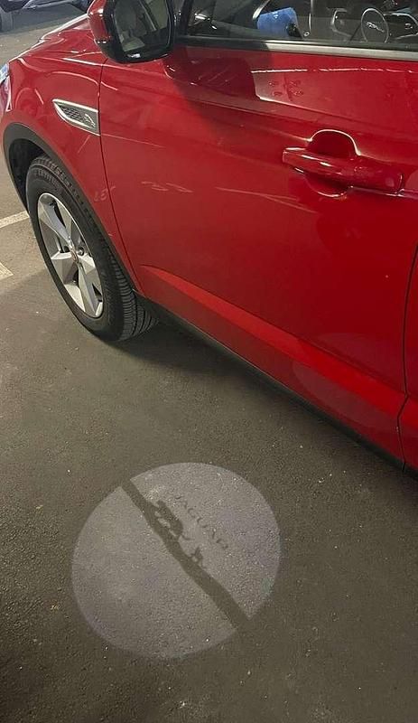 Gebraucht Jaguar E-Pace 163 PS (119 kW) 2021 Rot SUV