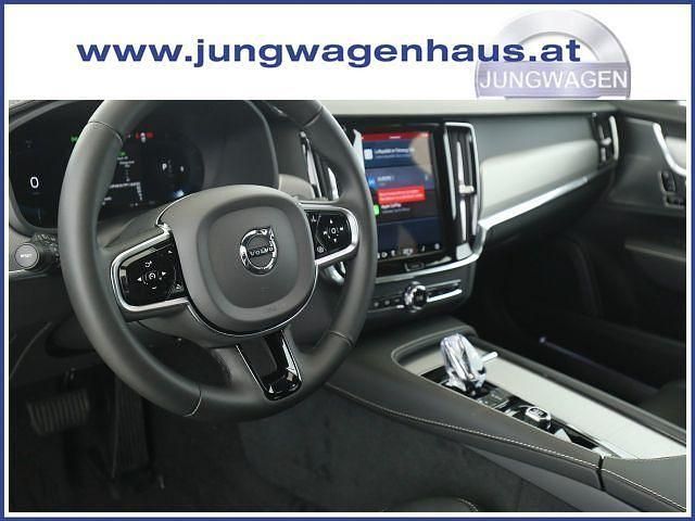 Weiß Gebraucht 2023 Volvo V90 Plus Kombi | € 48.900 (Teuer) - Bild 1/4