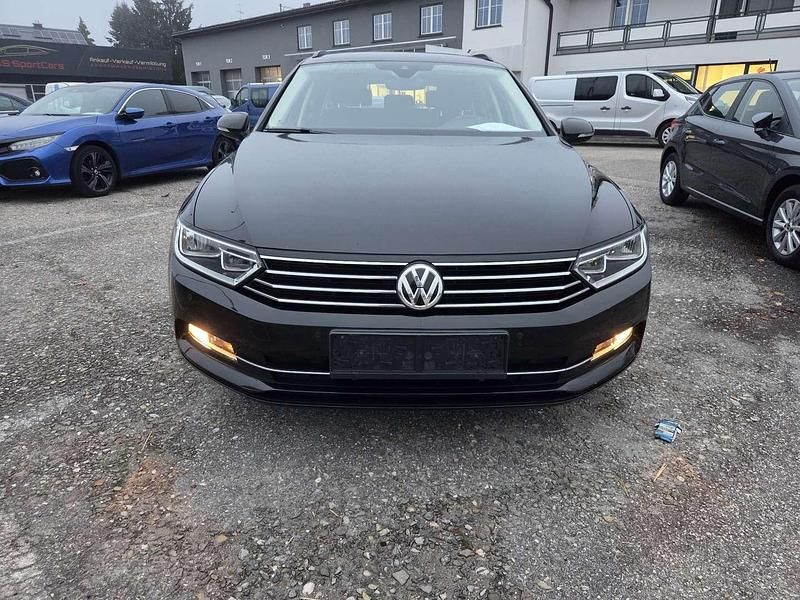 Gebraucht VW Passat Comfortline 120 PS (88 kW) 2018 Kombi