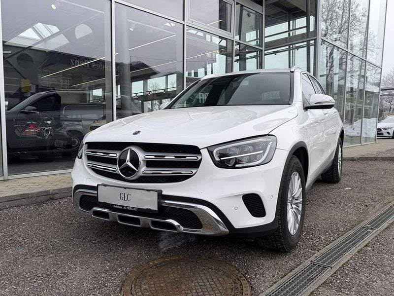Weiß Gebraucht 2020 Mercedes GLC200 SUV | € 31.490 (Superpreis) - Bild 1/4