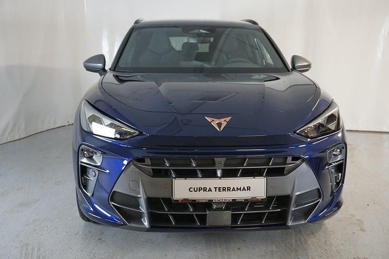 Neu Cupra Terramar 150 PS (110 kW) 2026 Dunkelblau  metallic SUV