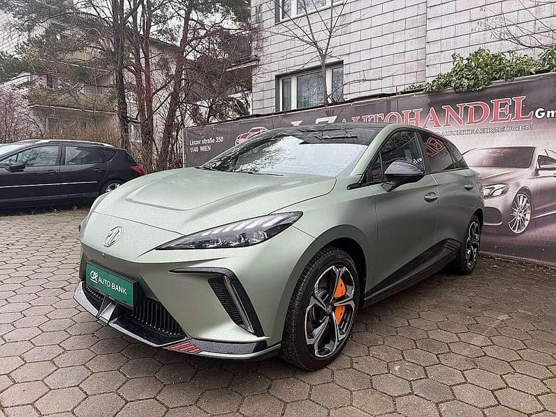 Gebraucht MG MG4 EV 319 kW (435 PS) 2024 Grün Kleinwagen