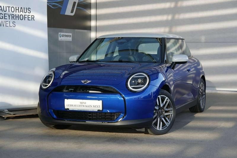 Gebraucht Mini Cooper 135 kW (184 PS) 2025 Blau Kleinwagen