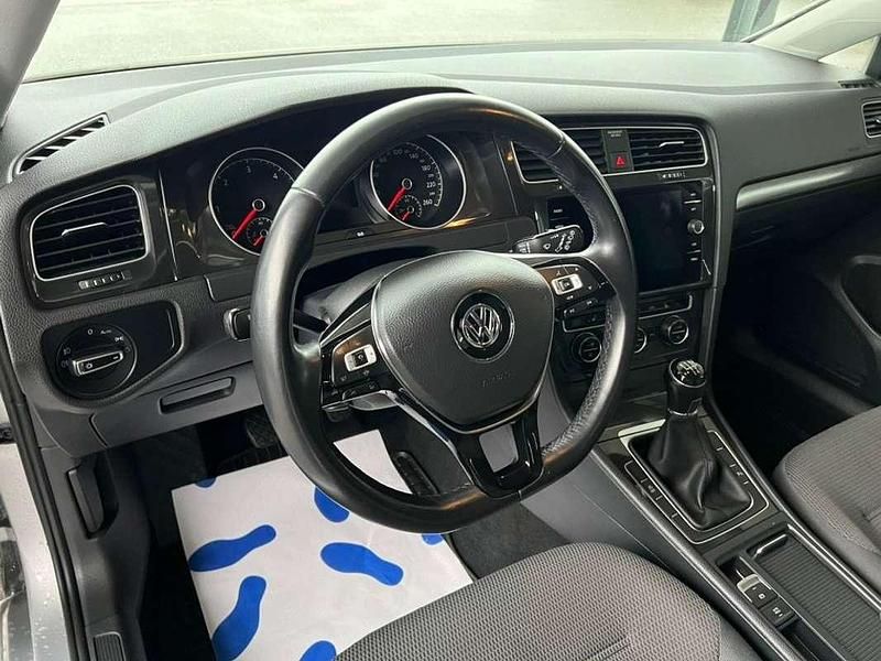 Gebraucht VW Golf VII 116 PS (85 kW) 2019 Silber Kombi