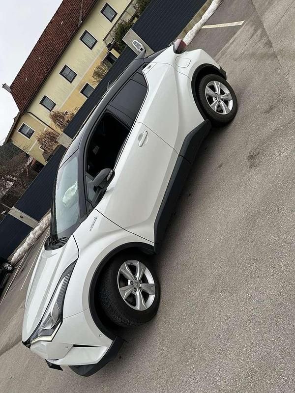 Gebraucht Toyota C-HR Edition 98 PS (72 kW) 2018 Weiß SUV