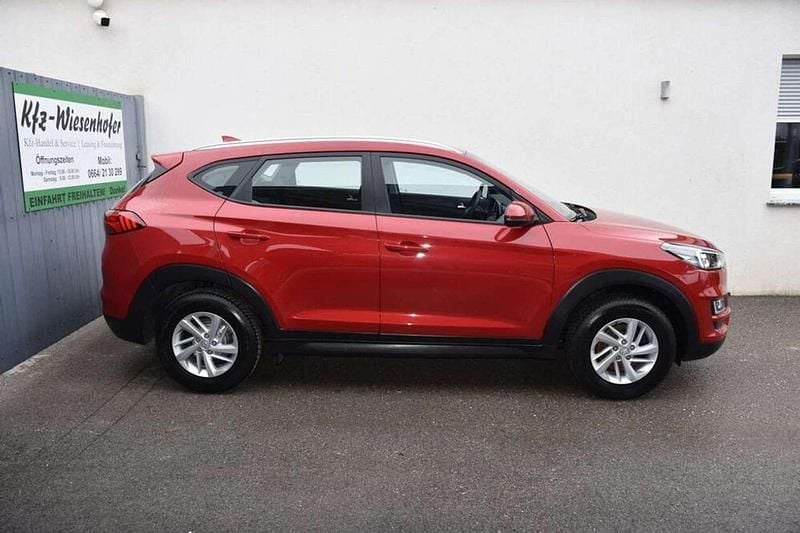 Gebraucht Hyundai Tucson 132 PS (97 kW) 2020 Rot SUV