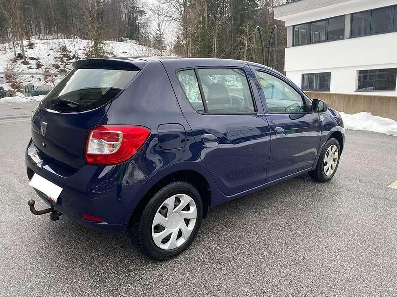 Gebraucht Dacia Sandero 75 PS (55 kW) 2015 Blau Limousine